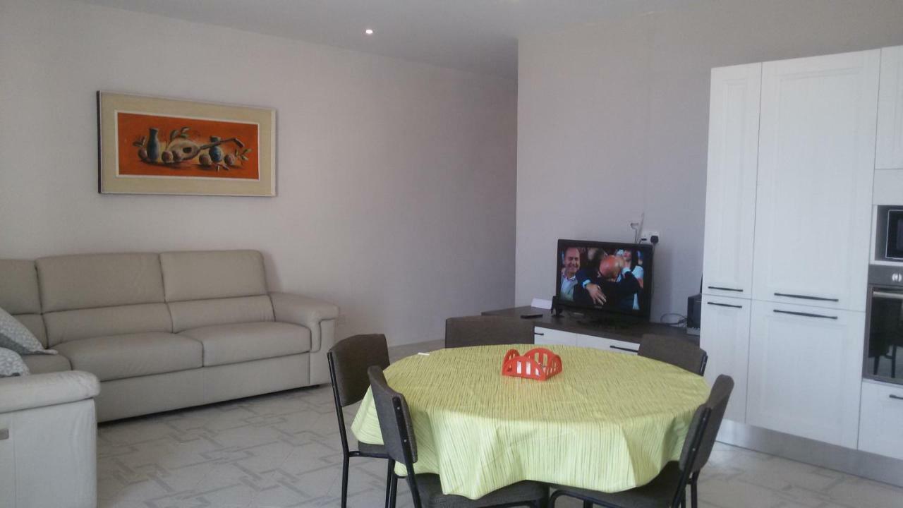 Merhba Apt 3 Marsalforn Kültér fotó